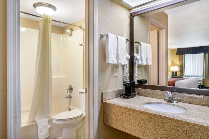 Room 20 of 29