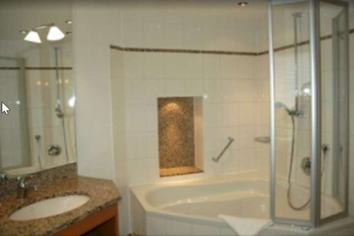 Jetted tub