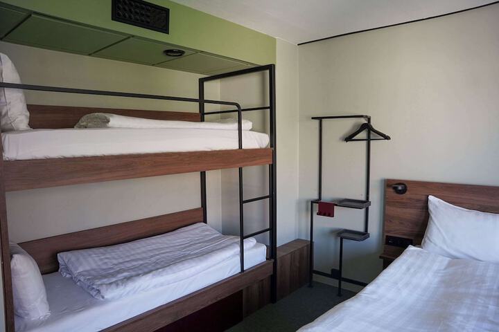 Room 26 of 57