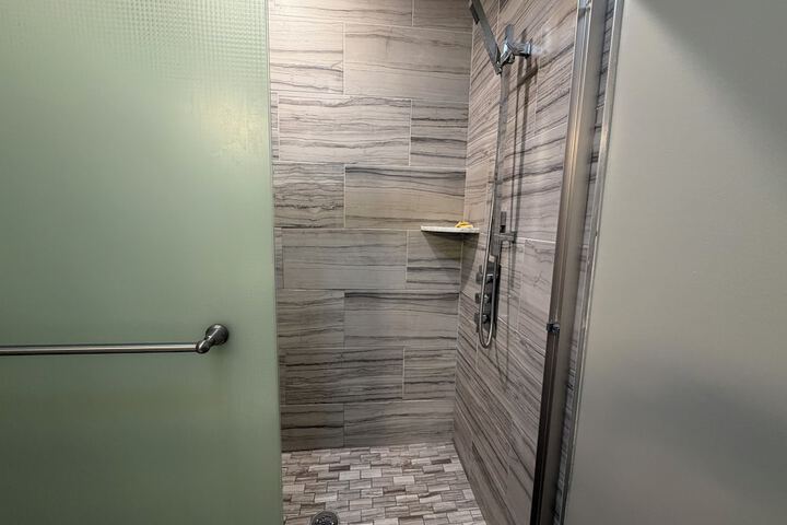 Room 117 of 136