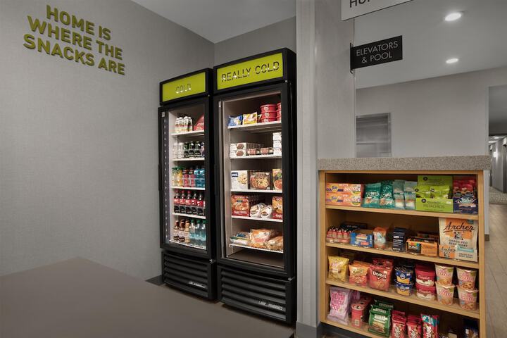 Snack bar
