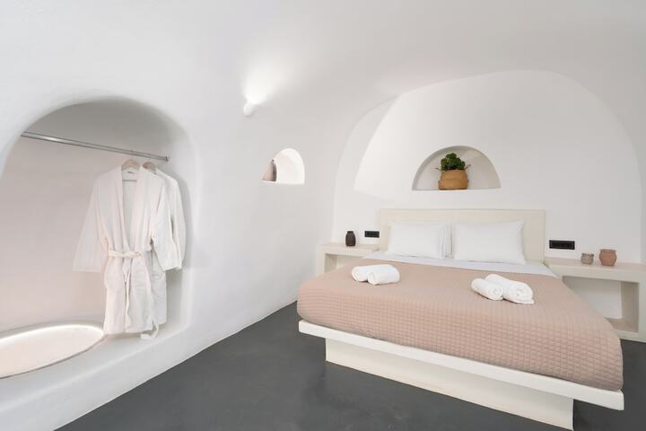 Room 2 of 39