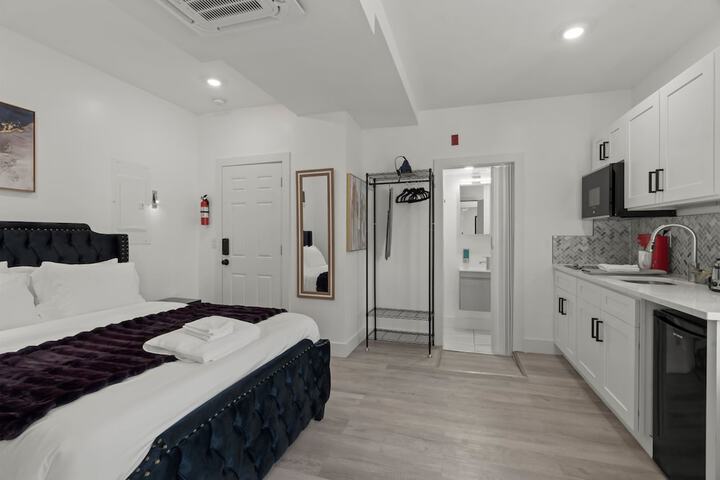 Room 18 of 82