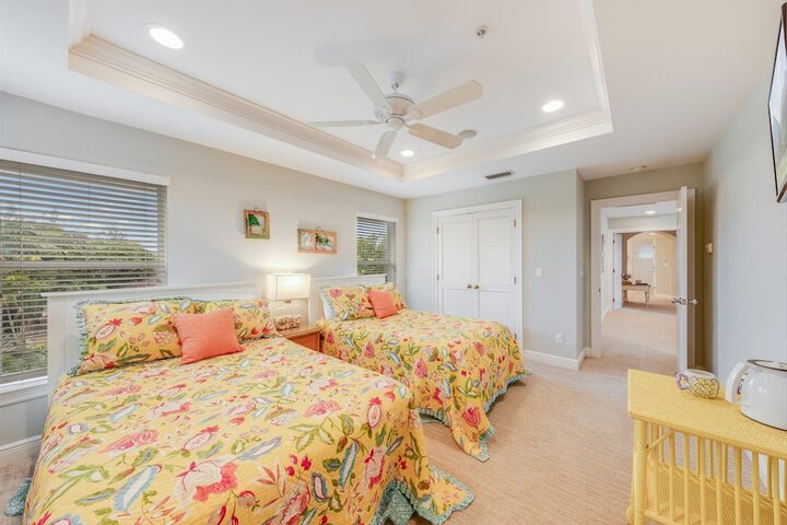 Room 10 of 62