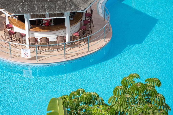 Pools & Facilities