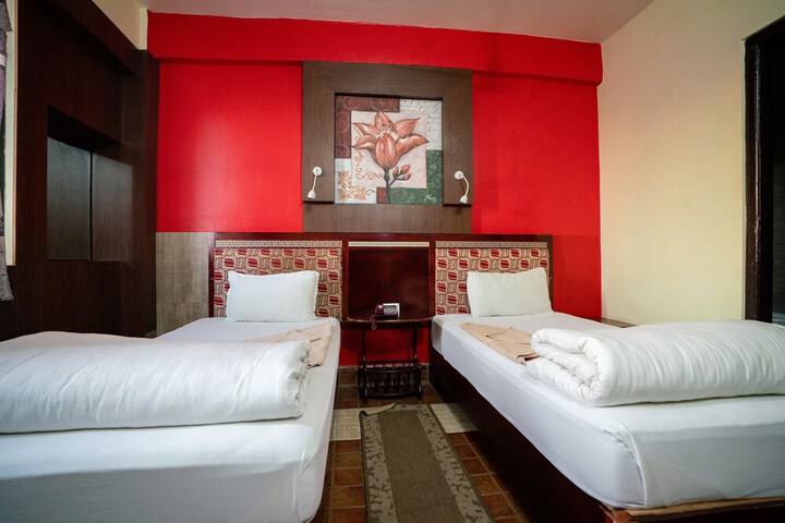 Room 37 of 65