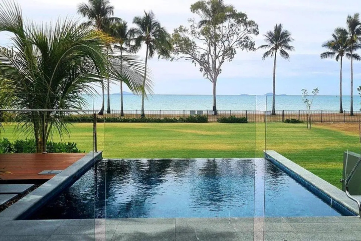 Pool 6 of 7