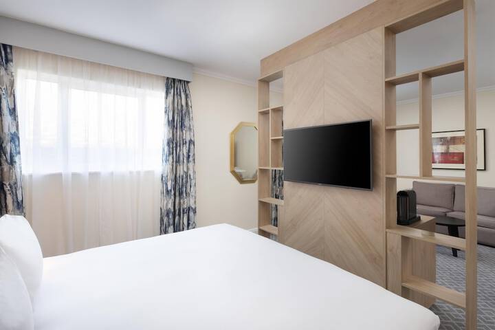 Room 36 of 85