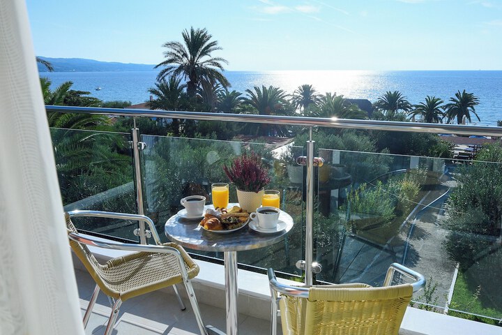 Terrace/Patio 115 of 116