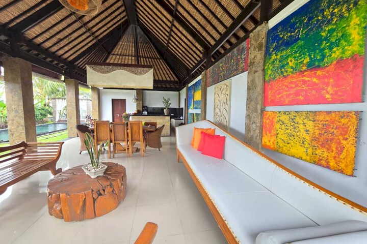 Hotel Interior 13 of 36