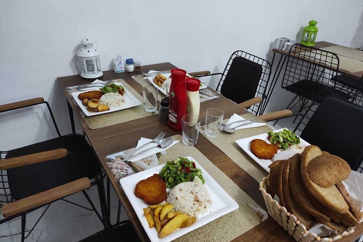 Dining 63 of 81