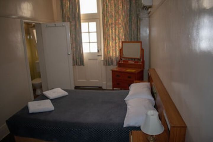 Room 19 of 63