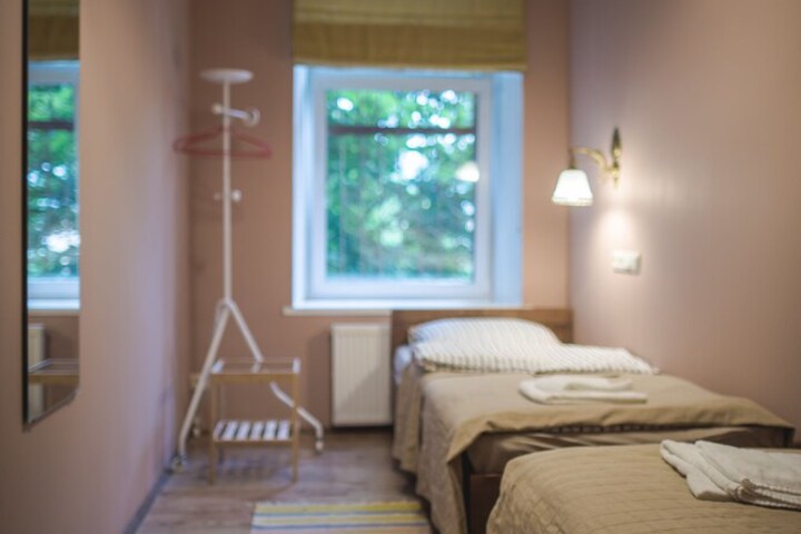 Room 20 of 108