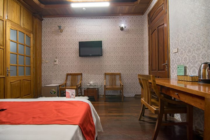 Room 17 of 45