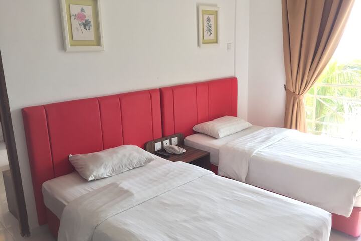Room 5 of 66