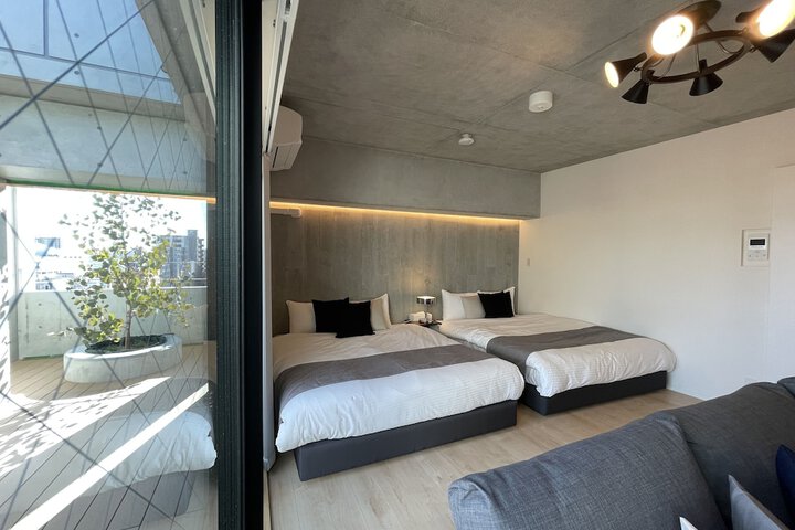 Room 2 of 177