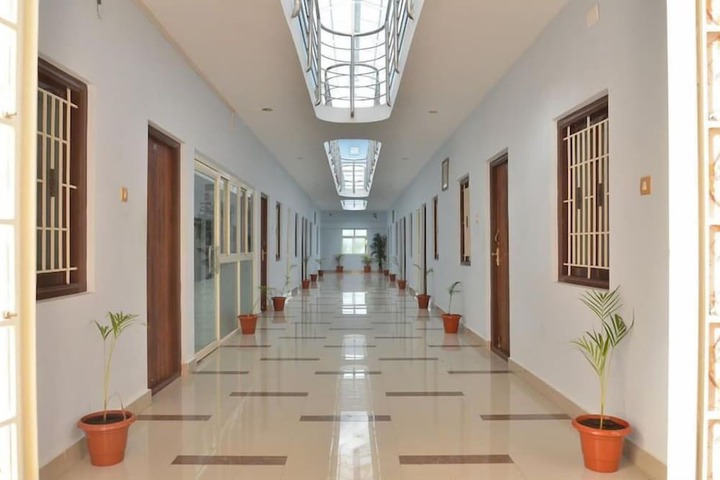 Room 8 of 16