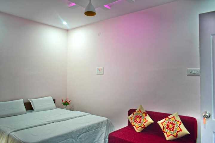 Room 2 of 14