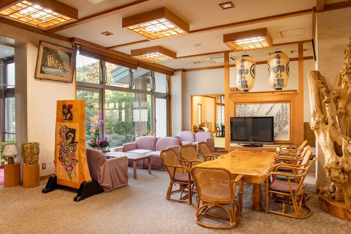 Hotel Lobby