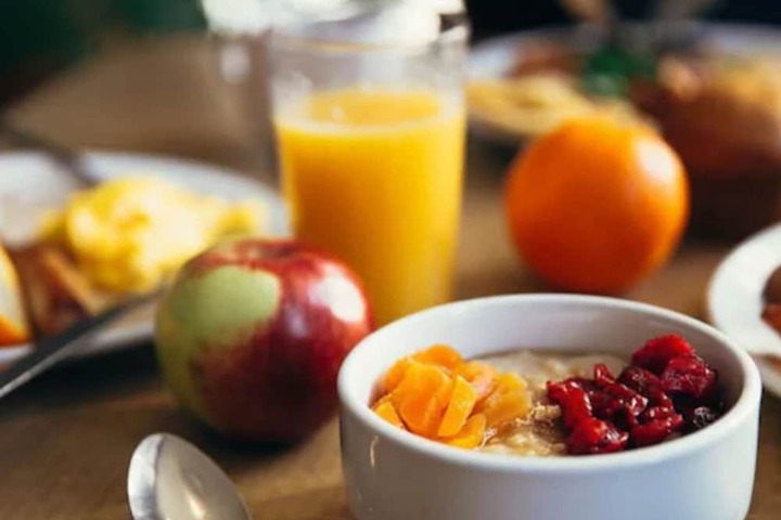 Breakfast/Coffee Service 70 of 101