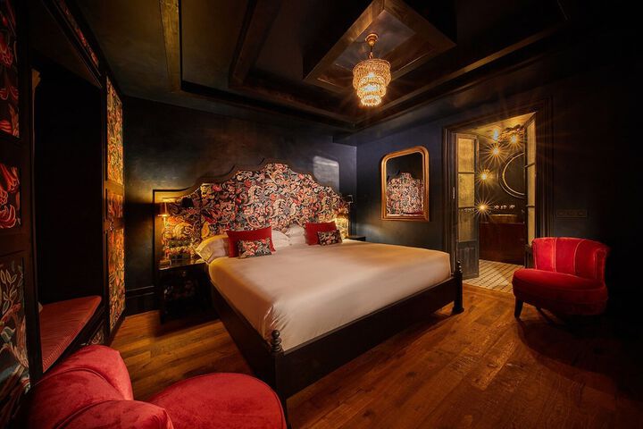 Room 21 of 397