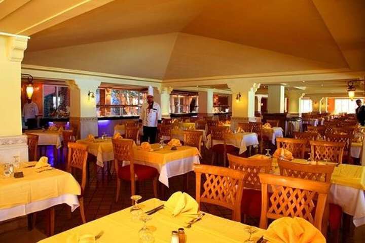 Dining Photos