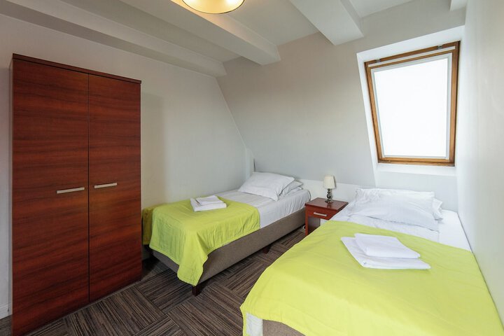 Room 34 of 97
