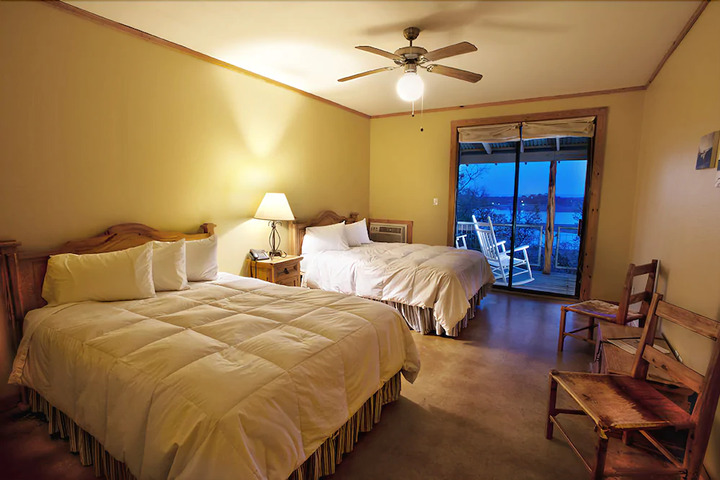 Room 2 of 5