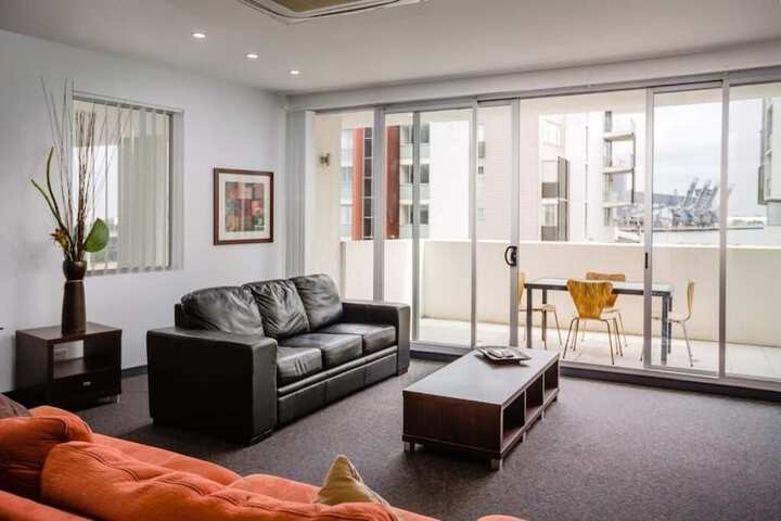 Room 5 of 6
