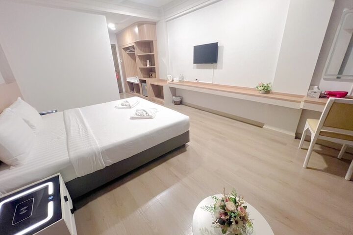 Room 32 of 56