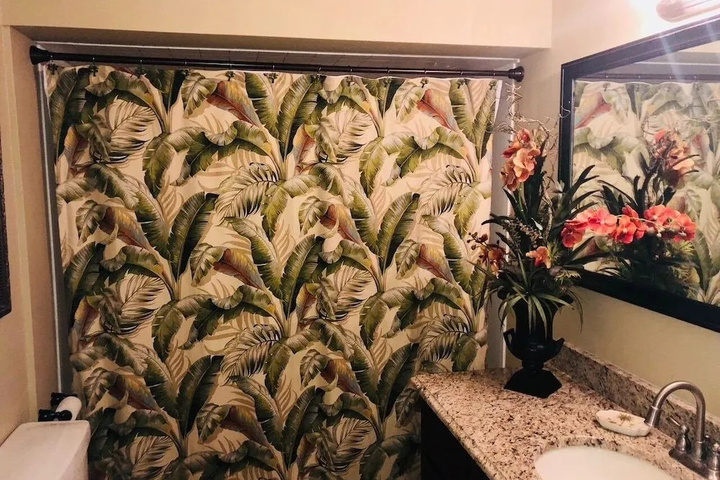 Room 9 of 31