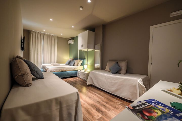 Room 25 of 89