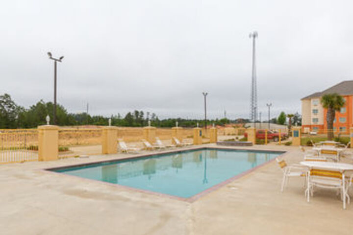 Pool 27 of 34