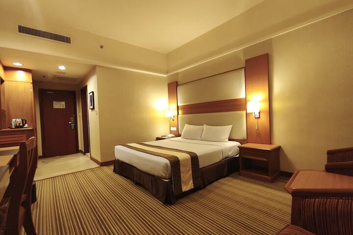 Room 46 of 74