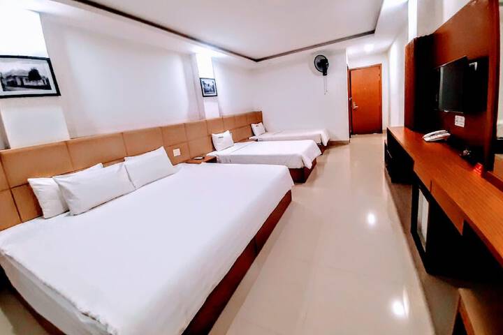 Room 18 of 46