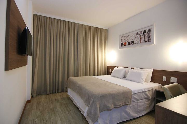 Room 10 of 79
