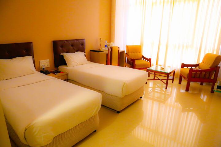 Room 9 of 42