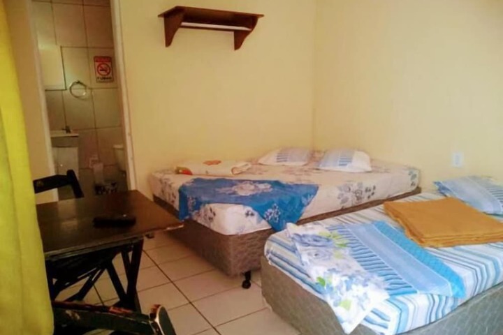 Room 10 of 42
