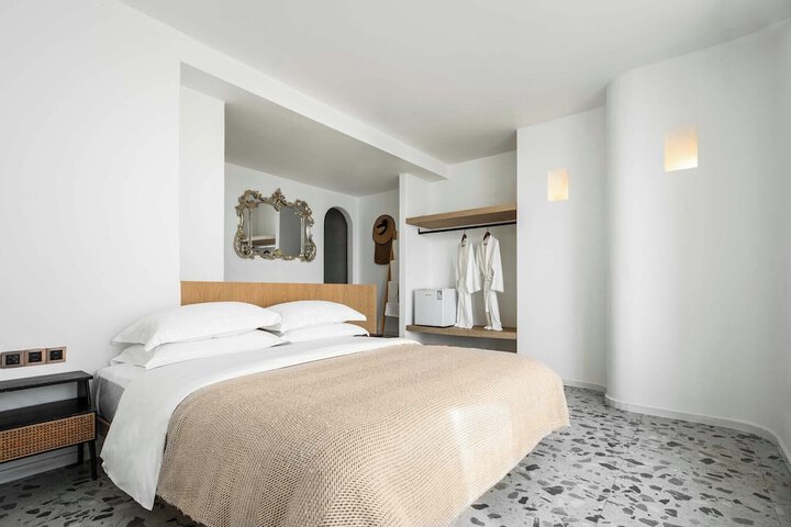 Room 34 of 190