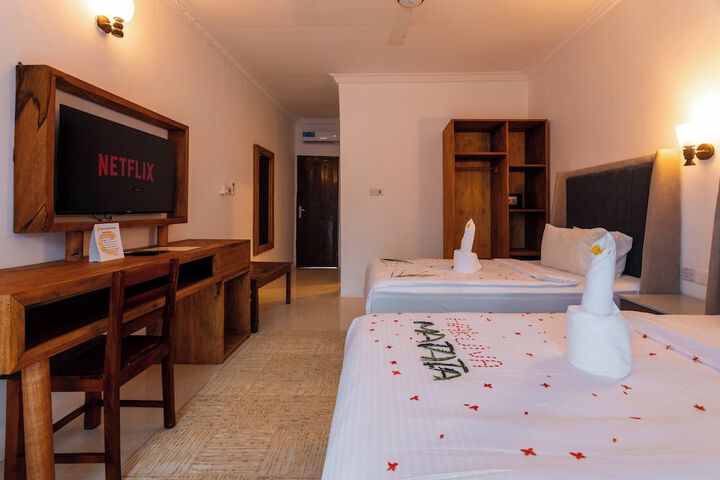 Room 27 of 163