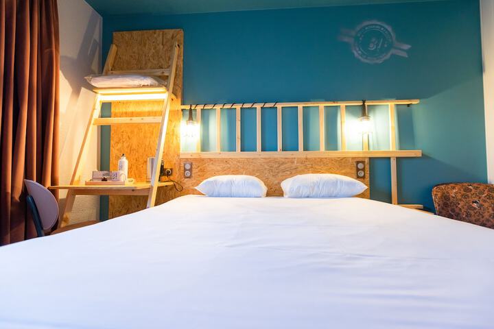 Room 25 of 50
