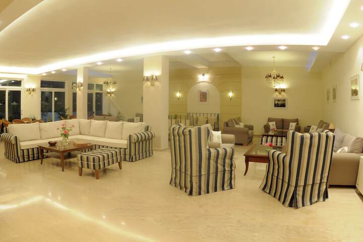Hotel Interior 2 of 125