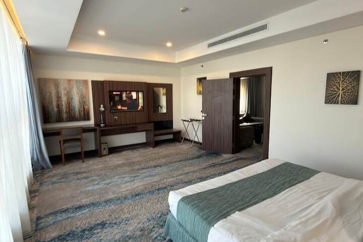 Room 27 of 59
