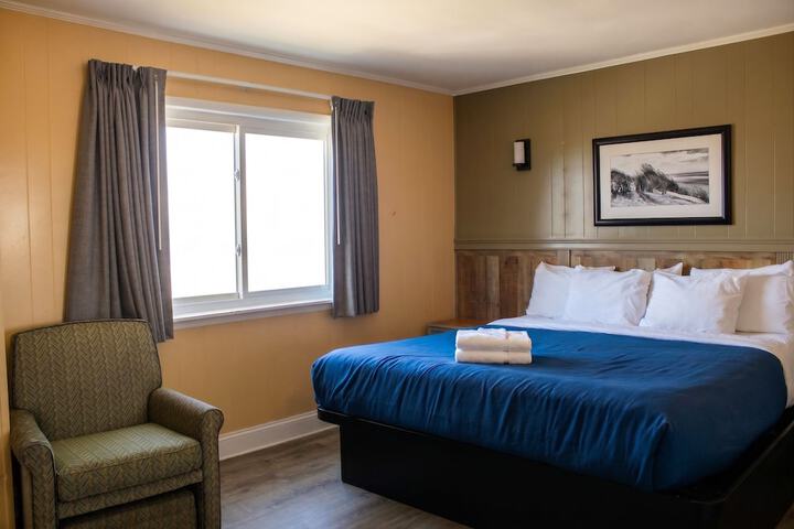 Room 48 of 112