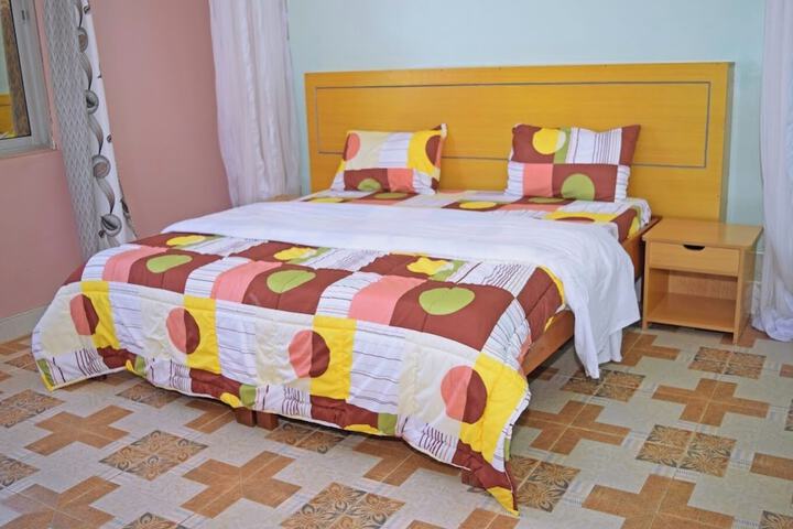 Room 4 of 66