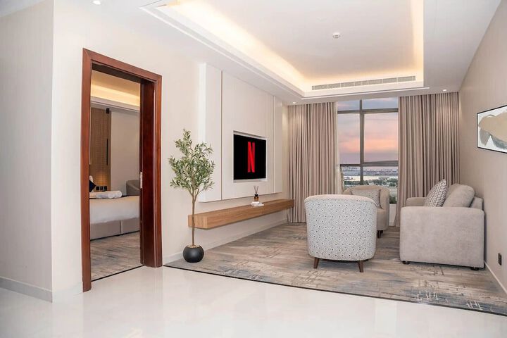 Room 25 of 42