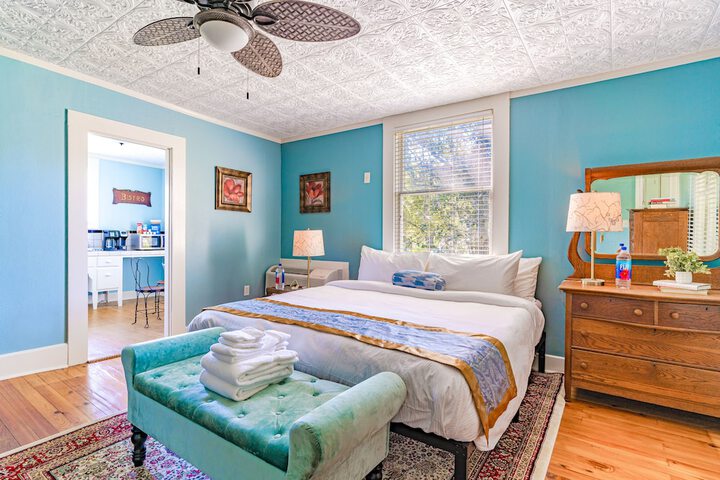 Room 47 of 175