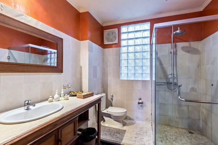 Bathroom Interior Photo