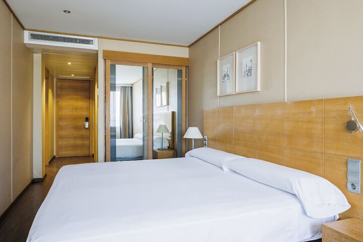 Room 30 of 61