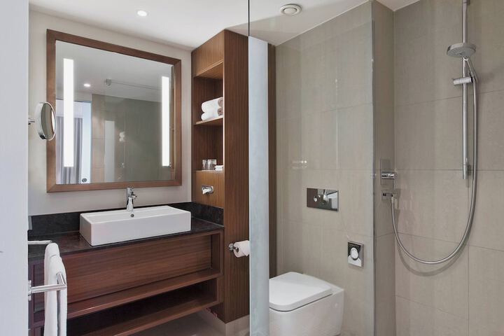 Room 18 of 46